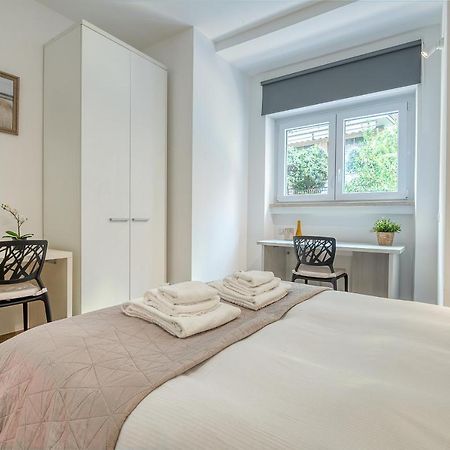 Emily Valles Apartment Saint Peter'S Rom Exteriör bild